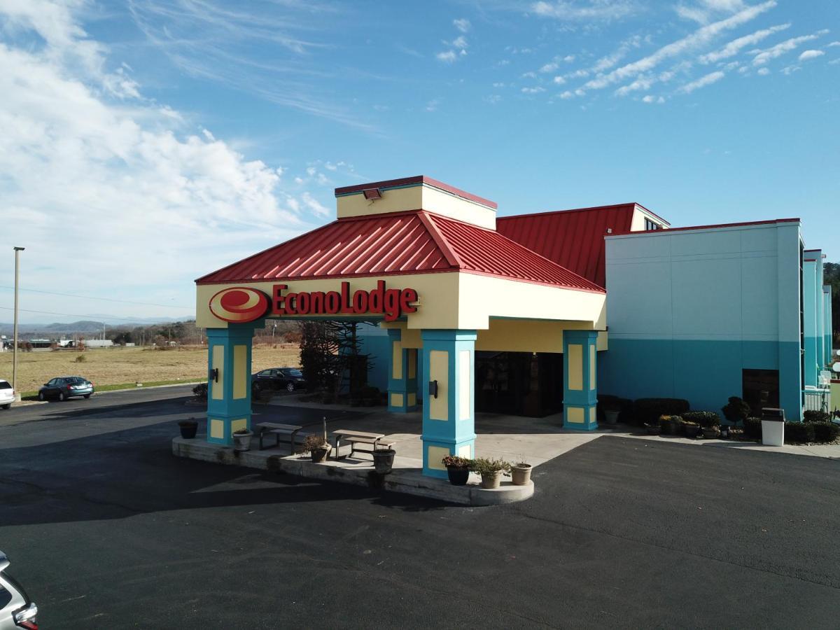 Econo Lodge Newport Bagian luar foto