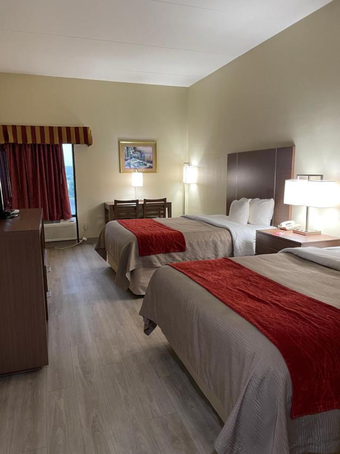 Econo Lodge Newport Bagian luar foto