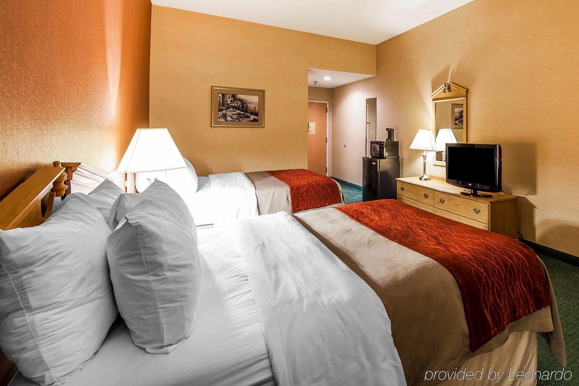 Econo Lodge Newport Bagian luar foto