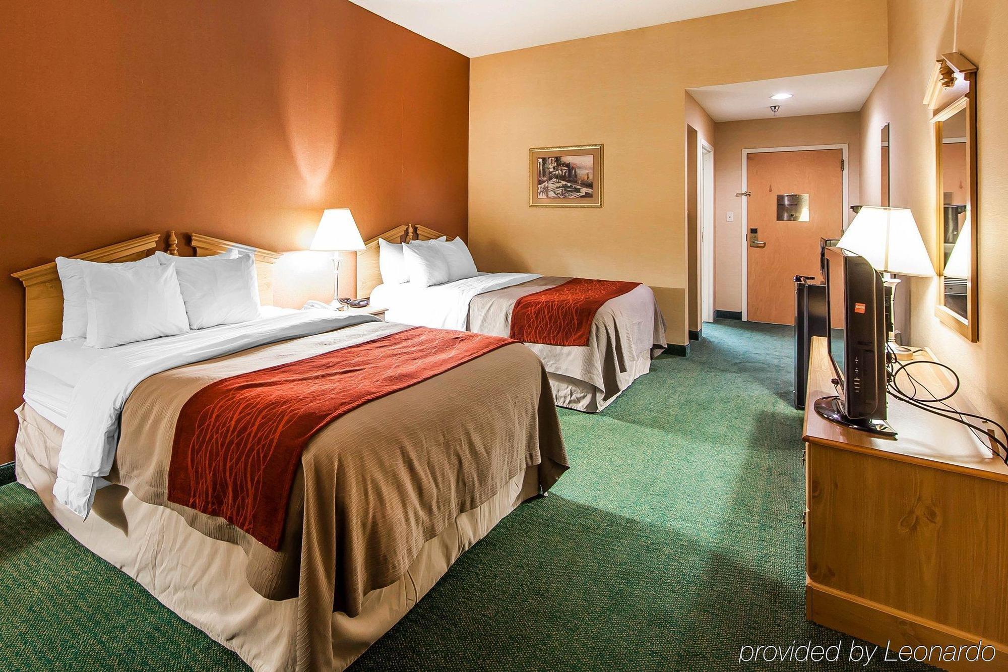 Econo Lodge Newport Bagian luar foto