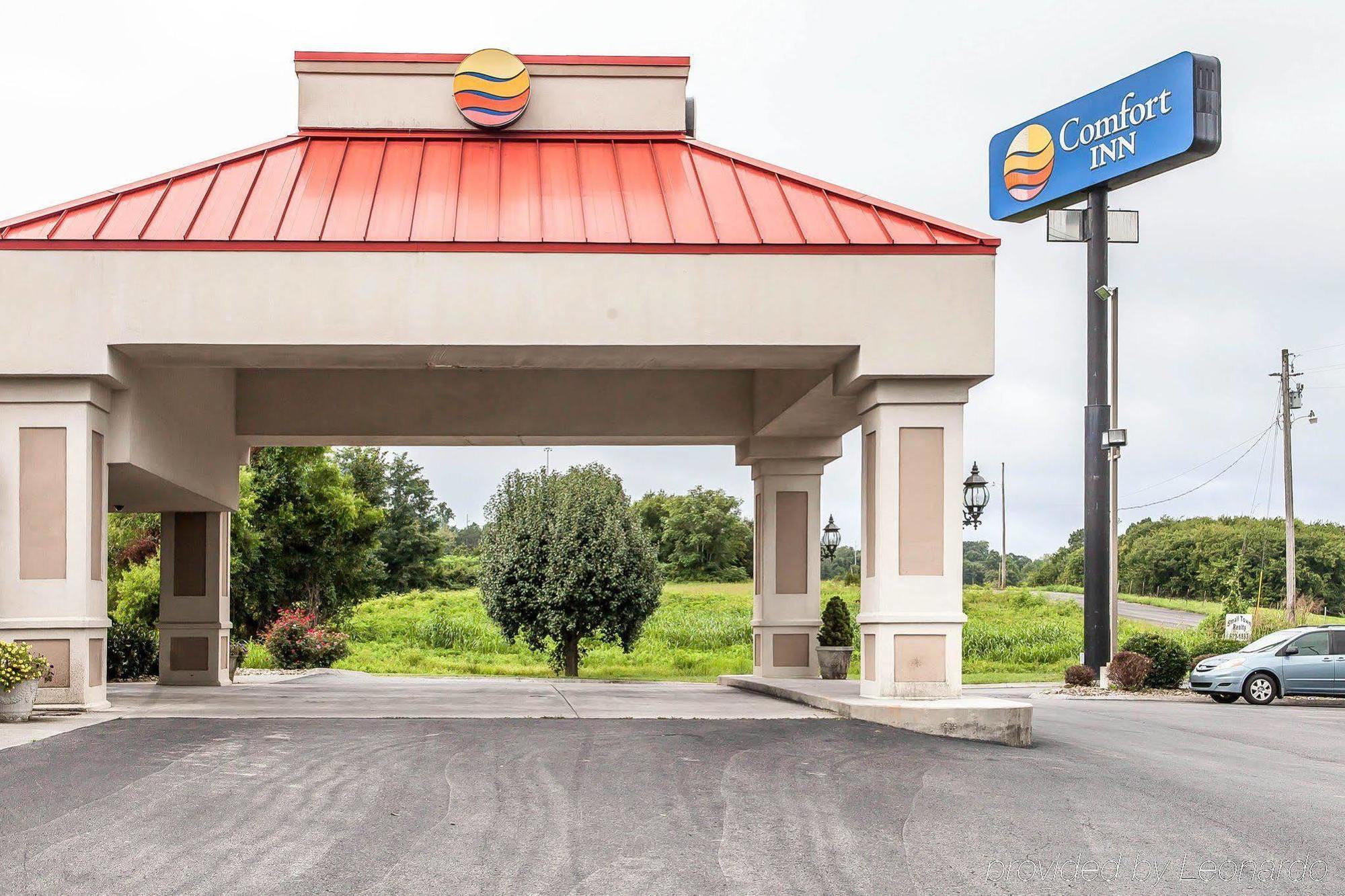 Econo Lodge Newport Bagian luar foto
