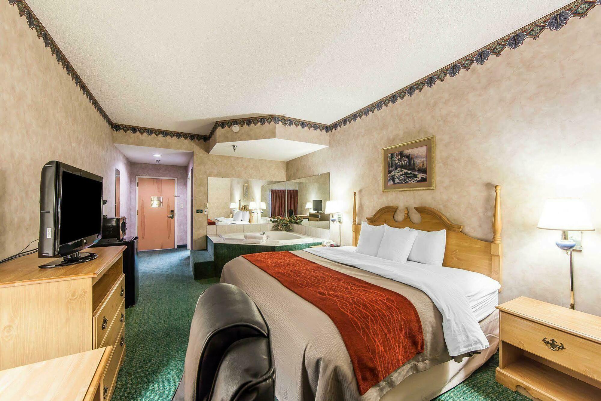 Econo Lodge Newport Bagian luar foto